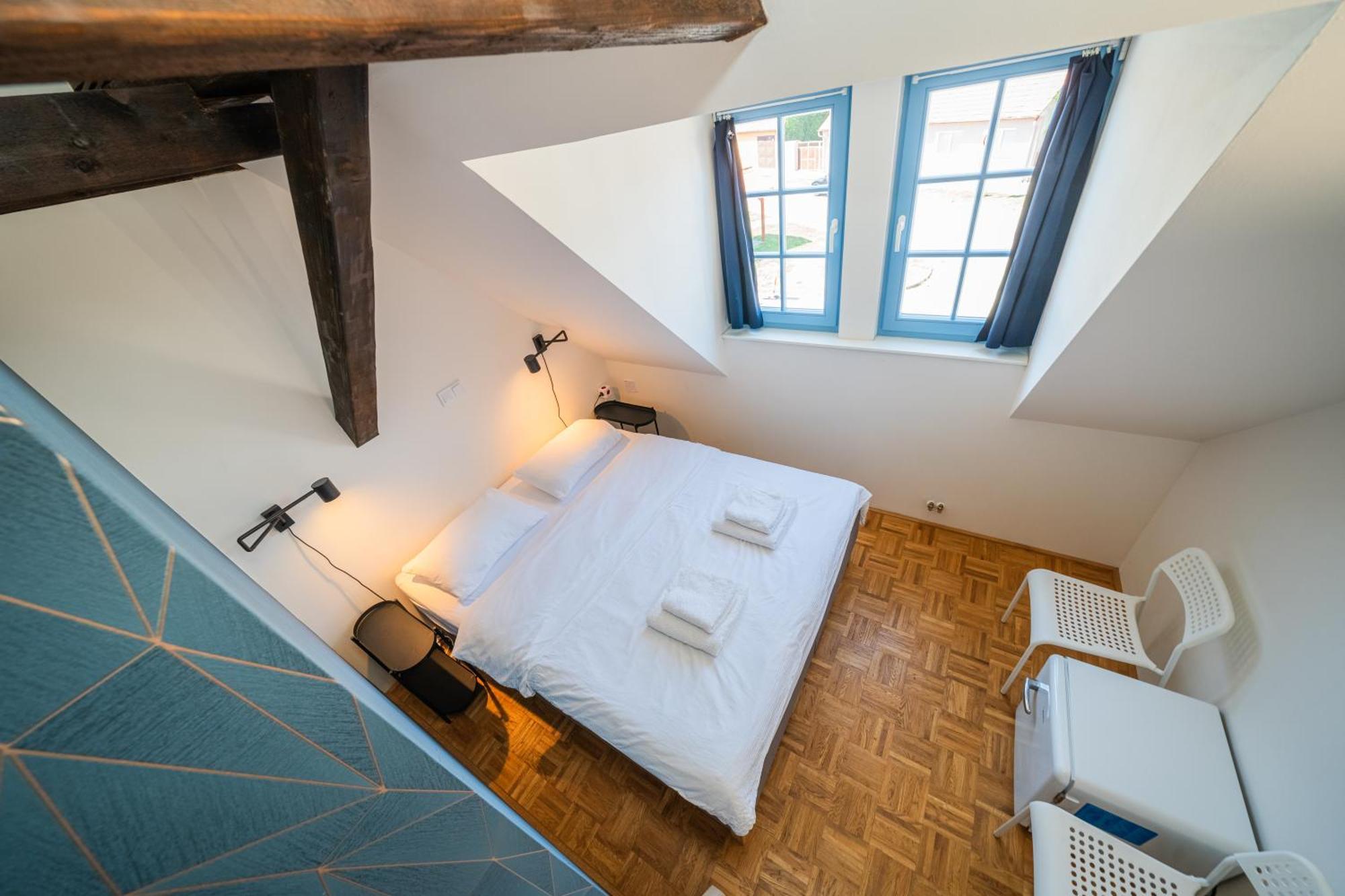 Naturalni Vinarstvi Tomas Krizek, Penzion Dvorek Dolní Dunajovice Exterior photo